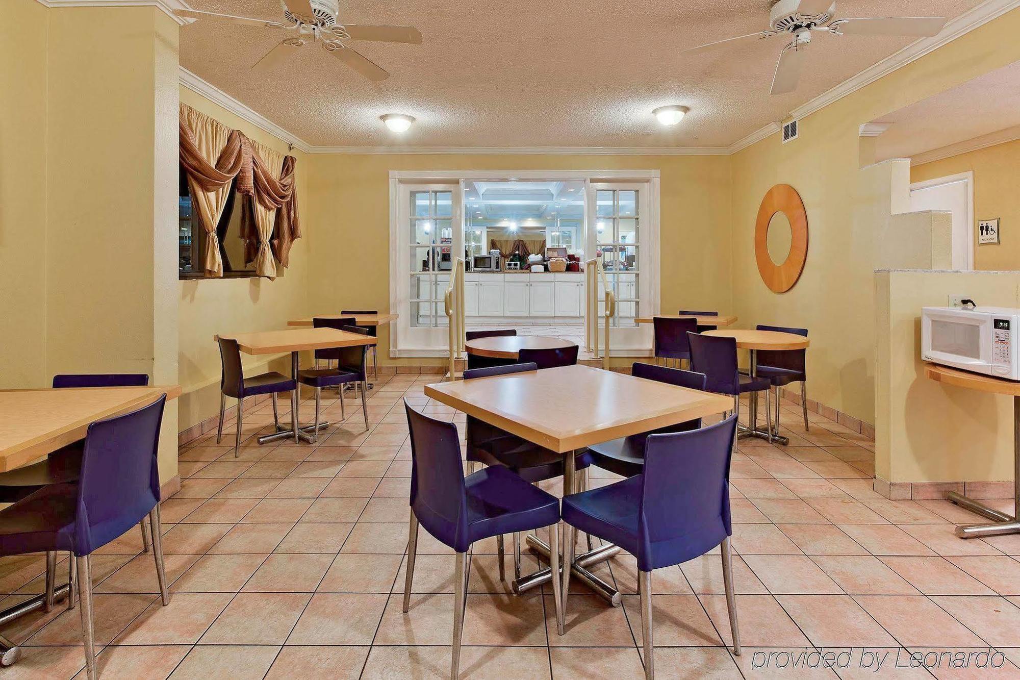 La Quinta Inn By Wyndham West Palm Beach - Florida Turnpike Exterior photo