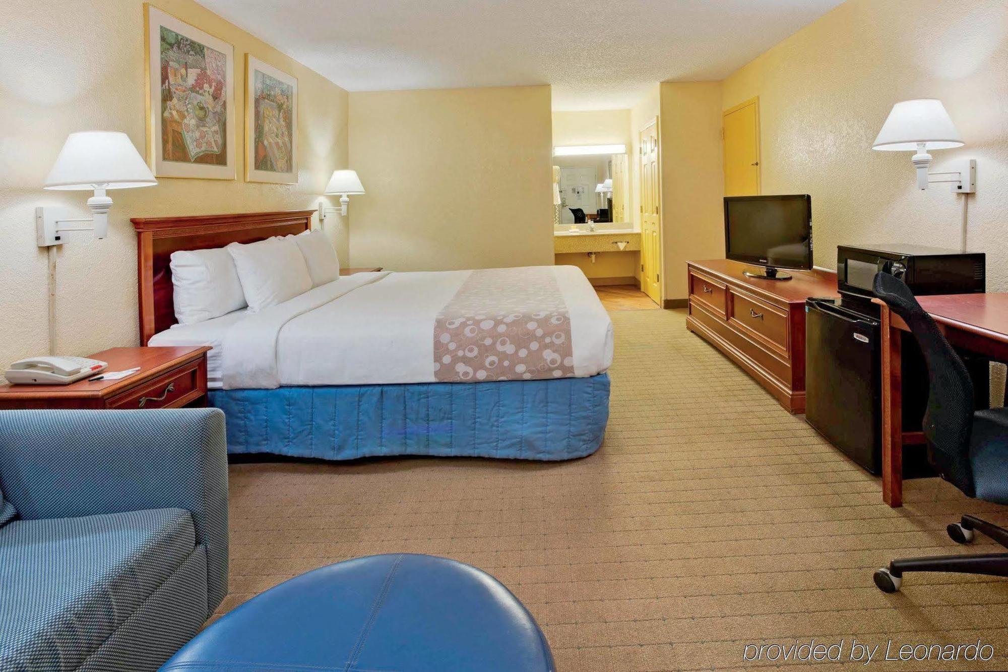 La Quinta Inn By Wyndham West Palm Beach - Florida Turnpike Exterior photo